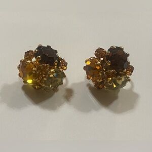๐๏ธ Vintage Costume Rhinestone Signed Vogue Clip on Earrings #9033